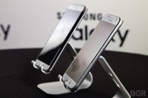 Nhung tinh nang vuot troi cua Galaxy S7 so voi iPhone 6S hinh anh