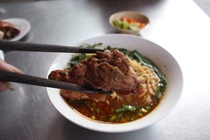 Mi suon kho hiem co o Sai Gon hinh anh