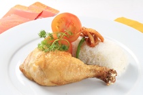 Com ga chien gion de thuc hien cho bua com gia dinh hinh anh