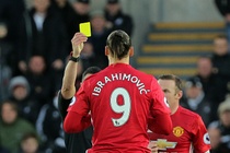 MU mat Ibrahimovic khi cham tran Arsenal hinh anh