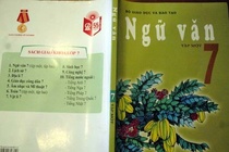 Giáo viên nói gì về bản dịch mới 'Sông núi nước Nam'?