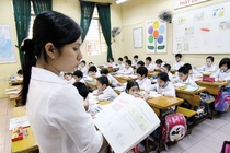 'Tang xu huong giai toan bang tieng Anh o Viet Nam' hinh anh