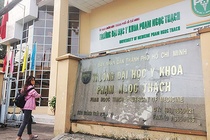 Hai thi sinh 'truot oan' dai hoc lam don xin cuu xet hinh anh
