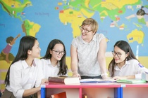 Lương giáo viên trường quốc tế cả trăm triệu đồng/tháng