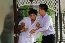 'Teo em' Thai Hoa gay roi trong... nha thuong dien hinh anh