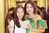Con gai ut cua My Linh ra CD mung sinh nhat me hinh anh