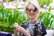 Siêu mẫu Coco Rocha trò chuyện vui vẻ cùng Chi Pu, Diễm My 9X