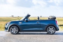 MINI Cooper mui tran anh 1
