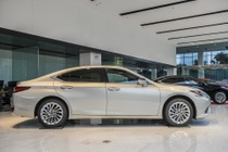 Lexus ES 2021 anh 2