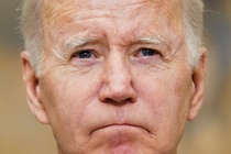 Tổng thống Biden run giọng khi mở lời về thảm kịch ở Texas