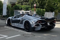 Lamborghini Autentica lăn bánh trên đường phố