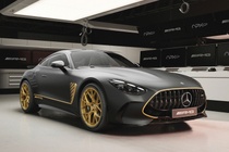 Can canh Mercedes-AMG GT 63 APXGT Edition trong phim F1 cua Brad Pitt hinh anh