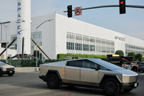 Vì sao tỷ phú Elon Musk muốn sáp nhập SpaceX và Tesla?