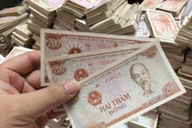 Lạ lùng bị ngân hàng đòi nợ chỉ... 300 đồng