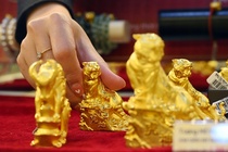 Giá vàng bật tăng ngày vía Thần Tài