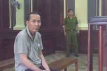 Tat axit vao nguoi vo cu roi tron na 20 nam hinh anh