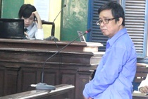 Phat tu ke lua dao chay viec vao san bay Tan Son Nhat hinh anh
