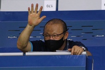 HLV Park va tro ly do tham doi thu tai AFF Cup hinh anh