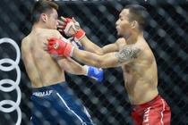 Trần Quang Lộc hạ knock-out Lý Tiểu Long trong một hiệp