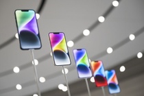 Apple âm thầm rời bỏ Samsung