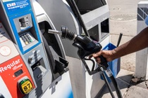 OPEC: 'Không thể thay thế dầu trong tương lai gần'