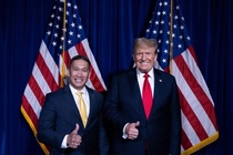 Phep thu voi tan lanh dao Hai quan My Hung Cao hinh anh