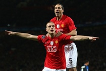 Rio Ferdinand tiết lộ thú vị về đồng đội cũ Vidic