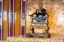 Thong tin chinh thuc vu ngai vang trieu Nguyen bi pha hong hinh anh