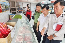 Vu C.P bi to: Chi cuc Thu y vung VII den Soc Trang lay mau hinh anh