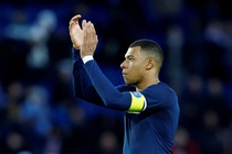Băng đội trưởng của Mbappe khiến tuyển Pháp dậy sóng