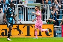 Messi ghi ban trong ngay Inter Miami thua dam hinh anh