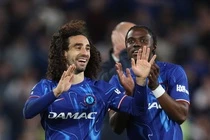 Cuc dien cuoc dua top 5 Premier League hinh anh