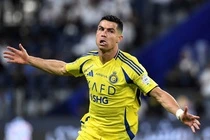 Ben do moi gay bat ngo cua Ronaldo hinh anh