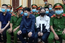 Chu muu vu gia danh cong an linh 15 nam tu hinh anh