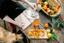Mùa hồng chín ở Đà Lạt thu hút người trẻ