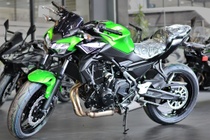 Kawasaki Z650 2020 tai Viet Nam, doi thu cua Honda CB650R hinh anh