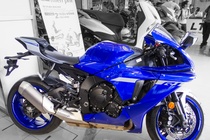 Yamaha YZF-R1 2020 tại VN - đối thủ BMW S 1000 RR, giá từ 729 triệu