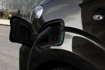 Peugeot Traveller ban xe dien co phien ban moi anh 3