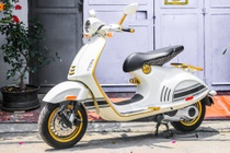 Cận cảnh Vespa 946 Christian Dior 155 tại Việt Nam