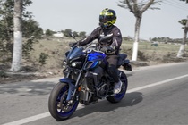 Đánh giá Yamaha MT-10 thế hệ mới - mẫu nakedbike giá nửa tỷ đồng
