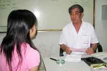 Nam to dia 'an sach' ngon chan vi doi bot hang thung hinh anh