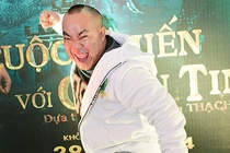 Hieu Hien mua vo duong oai ngay ra mat 'Thach Sanh' hinh anh
