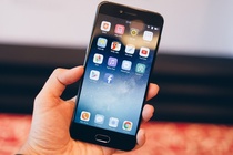 Nguoi dung noi gi ve Bphone 2017 sau mot nam su dung? hinh anh