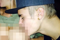 Justin Bieber gay soc hon vong mot vu nu thoat y hinh anh