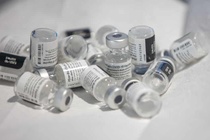 Mỹ vứt bỏ hơn 15 triệu liều vaccine ngừa Covid-19