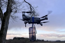 Lời cầu cứu trong điện thoại treo trên drone