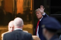 Đường đến tòa án của ông Trump