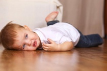 Chiêu trị thói hay ăn vạ của bé