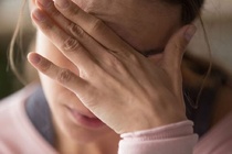 Đau đầu nhưng uống thuốc không đỡ là dấu hiệu của bệnh lý nguy hiểm
