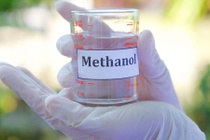 Dấu hiệu bạn đã bị nhiễm độc methanol